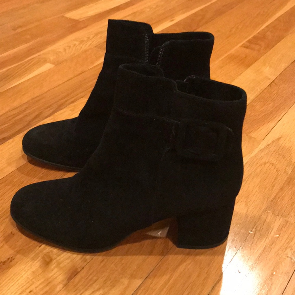 Saks Fifth Avenue black suede booties
